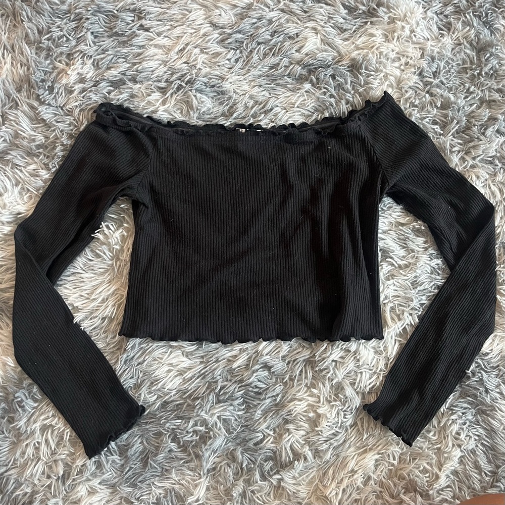 H&M‎ Black Off the Shoulder Ribbed Long Sleeve Crop Top - Size M